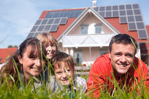 web-solar-family-house